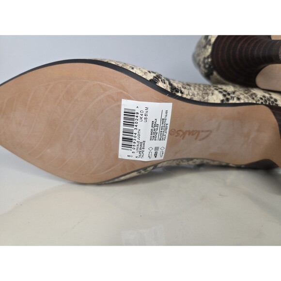 Clarks Comfort Collection Heeled Ankle Bootie Judith Taupe Snakeskin 6.5 M NWOB - Picture 11 of 12